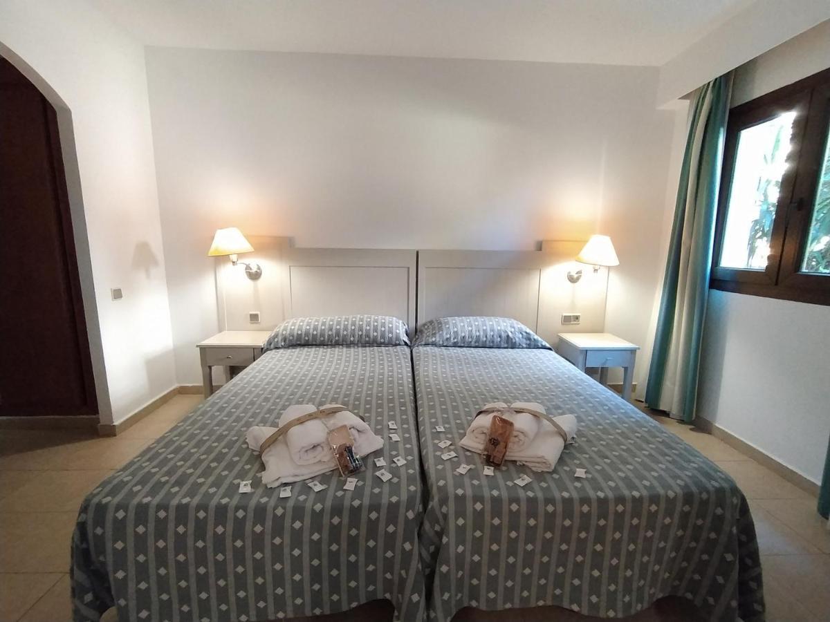Apartamento Dos Dormitorios Bajo, Vistas Piscina Исла-Канела Экстерьер фото